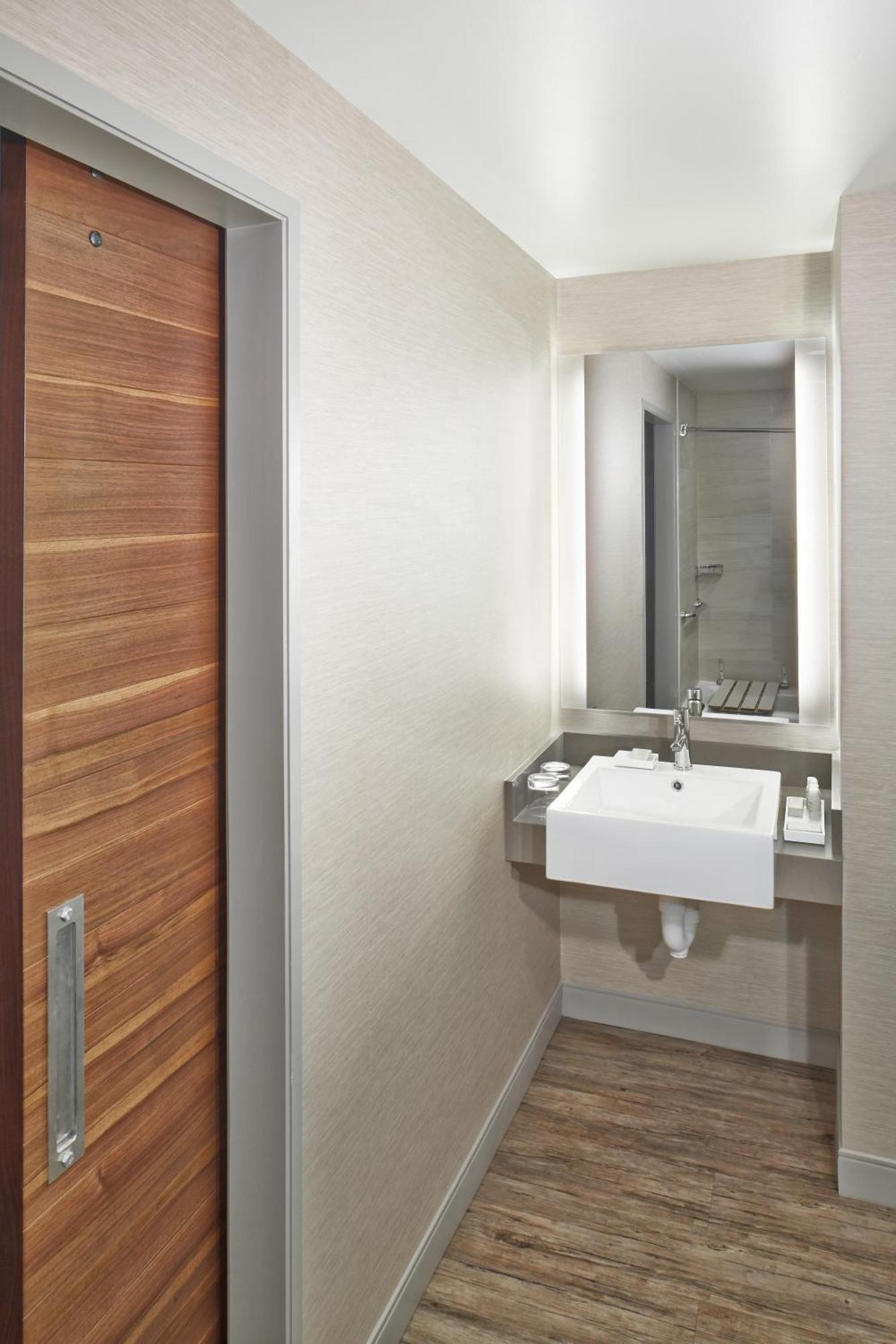 The Del Monte Lodge Renaissance Rochester Hotel & Spa Luaran gambar