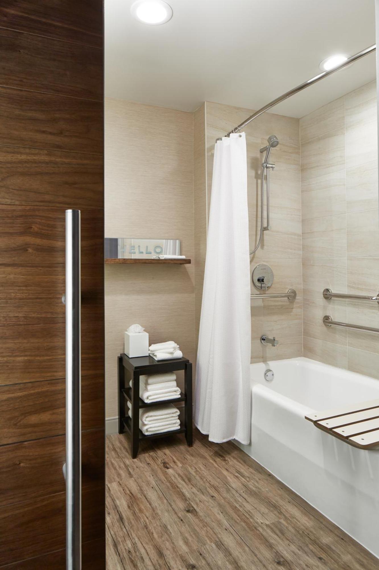 The Del Monte Lodge Renaissance Rochester Hotel & Spa Luaran gambar